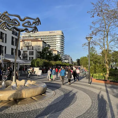 Gyna - Promenade - Strandnah *